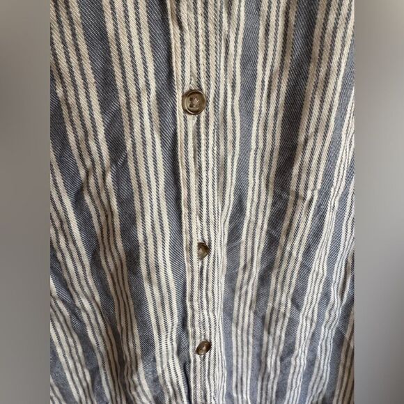Striped Button-Up Shirt - Picture 4 of 6